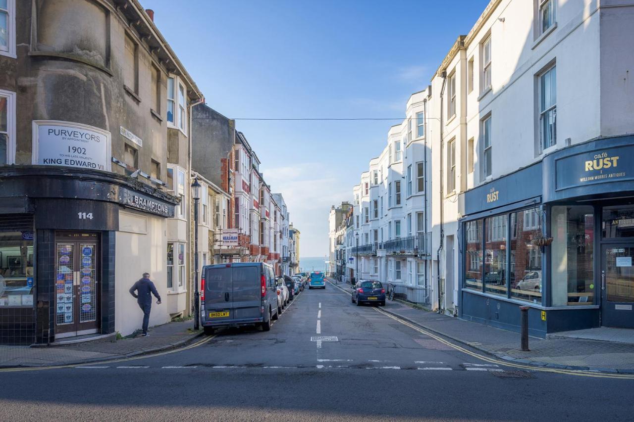 Burlington Street With Free Parking Nr College And Hospital Appartement Hove