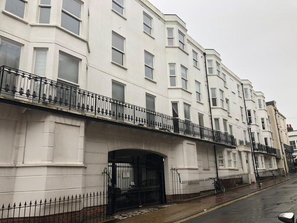 Appartement Burlington Street With Free Parking Nr College And Hospital